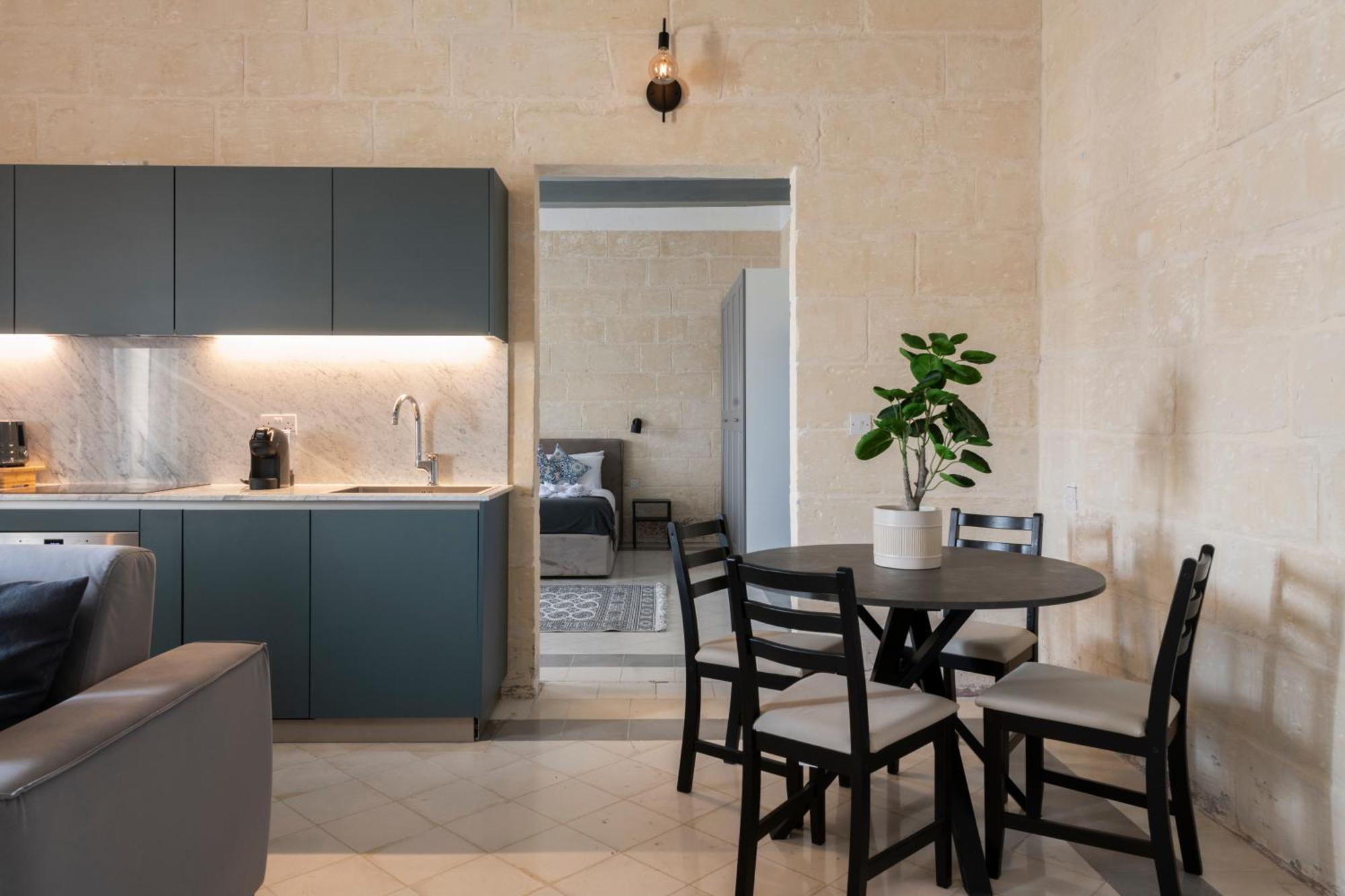 Appartement Collection - Felix Valletta