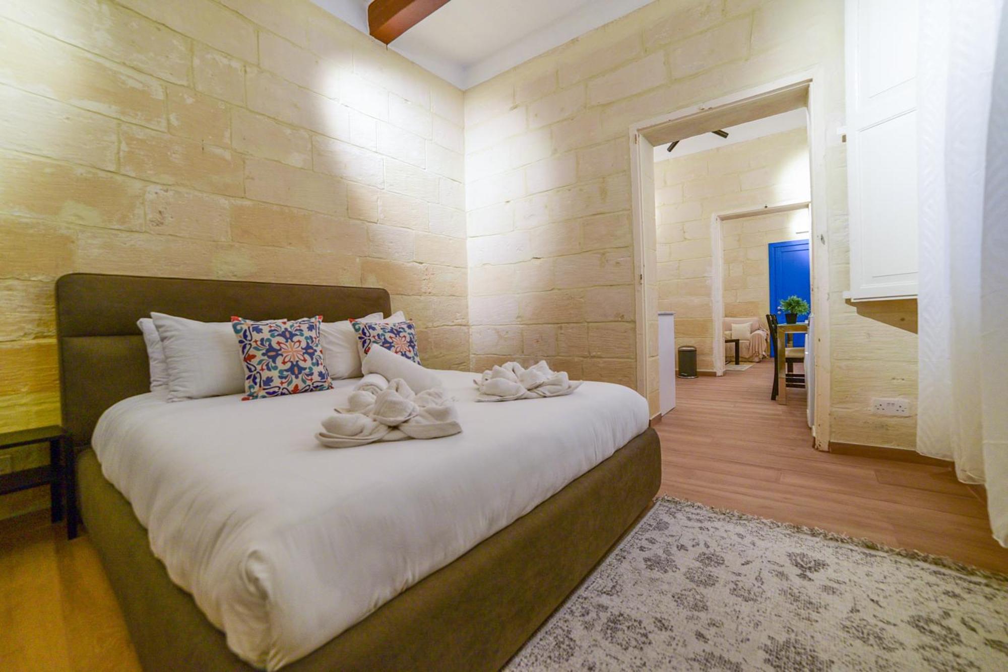 Appartement Collection - Felix Valletta